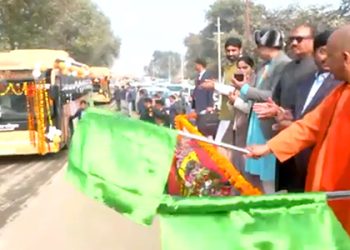 UP CM Yogi Aditayanath Flags Off 100 Buses For Maha Kumbh Mela