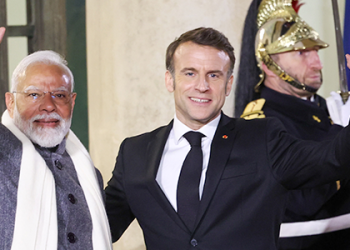 Modi in Paris : PM meets French President Macron