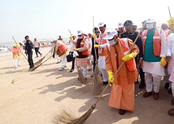CM Yogi launches cleanliness drive at Sangam