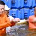 Bhutan king Jigme Khesar Namgyel Wangchuck along with CM Yogi Adityanath takes holy dip at Maha Kumbh